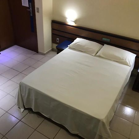Oft Plaza Oeste Hotel Goiania Ngoại thất bức ảnh